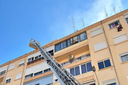 Bloc de pisos on s'ha produït l'incendi.