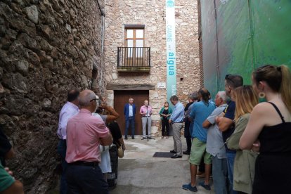 Acto de inauguración, sábado por la mañana, y una de las salas del Centre d'interpretació.