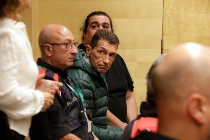 El acusado de estrangular a la mujer en Lloret de Mar. Foto del juicio en la Audiencia de Girona.