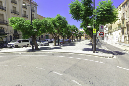 Imatge de la plaça del Portal Nou de Valls.