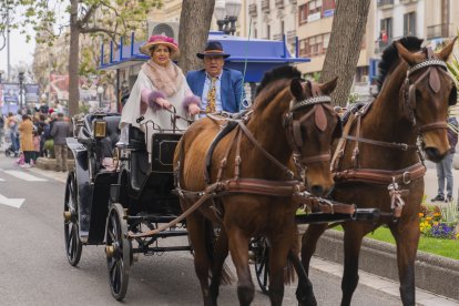 Els carruatges van iniciar el recorregut dels Tres Tombs des del carrer Francesc Bastos i va pujar per l’avinguda Ramón y Cajal per arribar a la Rambla Nova.