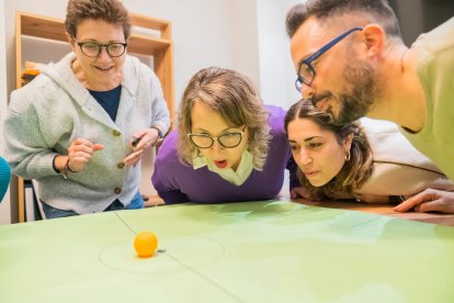 Fotografia de participants en un dels cursos, durant una de les sessions.