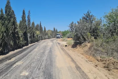 Les obres es fan als camins laterals de la C-14 a Reus.