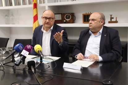 El director de Consum, Albert Melià, amb el director territorial d'Empresa al Camp de Tarragona, Jordi Fortuny.