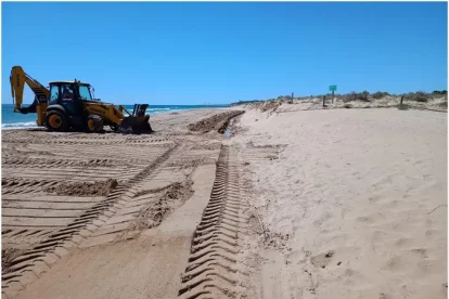 Una excavadora a la zona dels Muntanyans.