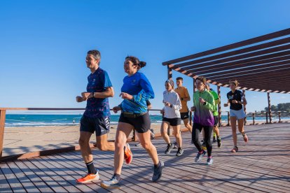 Els corredors participant en la ‘masterclass’ oferida pel campió del món de Trail Daniel Castillo.