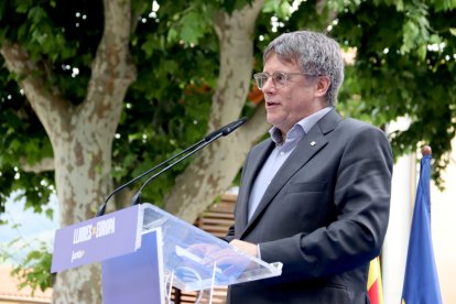 L'expresident Carles Puigdemont en l'acte de final de campanya de Junts per a les eleccions europees.