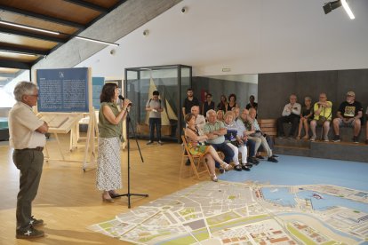 Inauguració de l’exposició amb la presència de familiars del Mestre d’aixa Sebastià Roch.