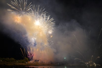 Les millors imatges de la segona nit del Concurs de Focs Artificials de Tarragona.