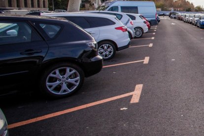 El Ayuntamiento recibió varias peticiones para crear nuevos aparcamientos disuasivos en la ciudad, como lo que hay delante de la Tabacalera.