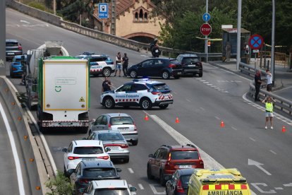 Control policial a l'avinguda Meridiana de Barcelona en el marc de l'Operació Gàbia per detenir Puigdemont