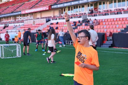 Un dels àrbitres que xiularan el dissabte durant les jornades de tecnificació que van tenir lloc entr el 9 i 12 de setembre al Nou Estadi.