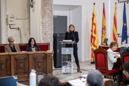 Maria Roig pren la paraula a l'Ajuntament de Tarragona.