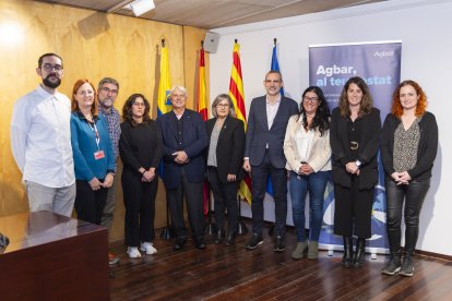 Representants implicats a la iniciativa durant l’exposició dels resultats a Vila-seca.