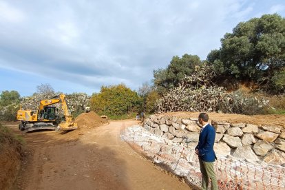 Obres a l'encreuament del camí de la Selva i la riera de l’Abeurada.