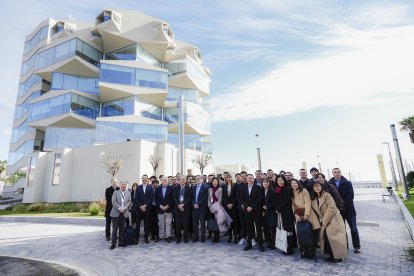 Representants d'empreses japoneses durant la seva visita al Port de Tarragona.