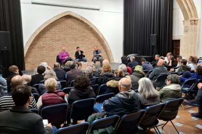 Diari Més
Imatge de la reunió ahir al vespre de la Plataforma Som Part Alta amb membres de l’equip de govern.