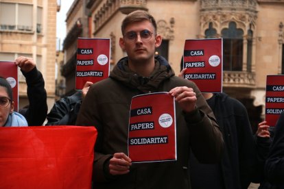 Sergi Aliagas, miembro del movimiento del Jovent Socialista, es uno de los dos detenidos en un desahucio en Reus que está citado a declarar en los juzgados.