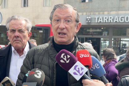 Pere Lluís Huguet, diputat del PP per Tarragona, en una atenció a mitjans