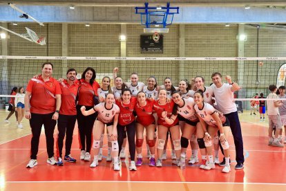 Plantilla del CV Sant Pere i Sant Pau femenino.