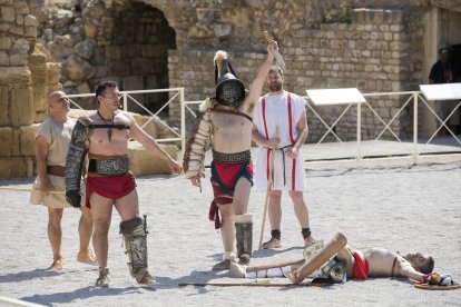 Imagen de una recreación de gladiadores en el Anfiteatro en una edición anterior de Tarraco Viva.