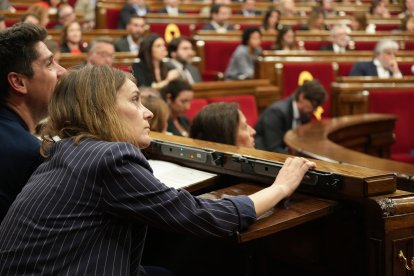La presidenta dels Comuns al Parlament, Jéssica Albiach, votant al ple aquest dijous.