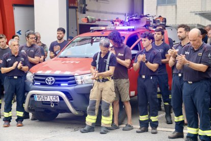 Minut de silenci al parc de Granollers pel bomber que ha perdut la vida a l'incendi del Baix Ebre.