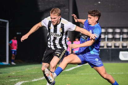 Sergio Santos, durant un partit de la darrera temporada amb el Real Unión.