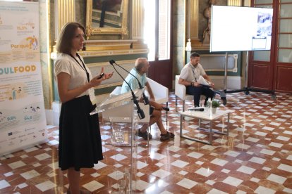 Un instante de la última sesión de trabajo del proyecto 'Soulfood' celebrada en el Palau Bofarull de Reus.