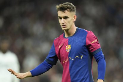Marc Casadó, durante un partido con el Barça.