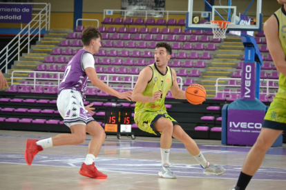 Imatge del jugador Dani Stefanuto durant un partit.
