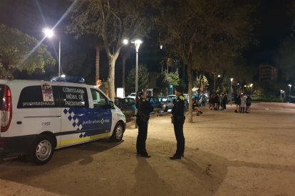 Patrulla y Comisaría Móvil de Proximidad de la Guardia Urbana de Reus.