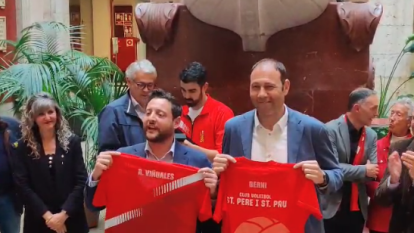 Rubén Viñuales i Berni Álvarez en la recepció de reconeixement al CV SP i SP després del seu ascens.