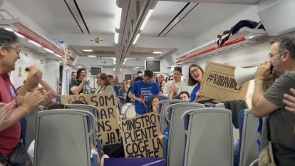Vídeo dels manifestants desplaçant-se a Barcelona