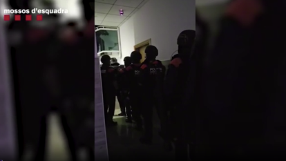 Operatiu dels Mossos d'Esquadra i la policia local de Deltebre contra un grup que venia haixix i cocaïna al detall des de tres domicilis.