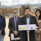 Imatge de l’alcalde Rubén Viñuales en l’acte d’inauguració del nou aparcament al carrer Guillem Oliver.