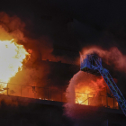 Imagen del incendio en un piso de Valencia.