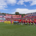 Els jugadros del Deportivo i del Nàstic just abans de començar el partit amb el Nou Estadi ple.
