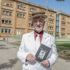 El cantant Jordi Freixa (Jordi Català) amb el seu nou llibret