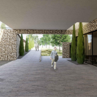 El nou tanatori-crematori tindrà dues alçades, una zona de treball, cinc sales de vetlla i un oratori.