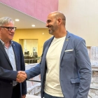 Eduard Rovira (esquerra) cedirà l'alcaldia de Torredembarra a Vale Pino (dreta).