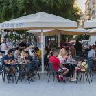 Totes les terrasses de la ciutat tancaran a les 00 h de diumenge a dijous, tot i que hi ha excepcions.