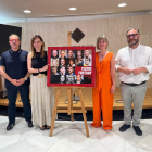 L'alcaldessa de Reus, Sandra Ramos, la vicealcaldessa, Noemí Llauradó, el regidor de cultura, Daniel Recasens, i el director teatral, Francesc Cerro-Ferran, en la presentació de la temporada de Tardor 2024 del Teatre Fortuny.
