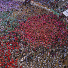 La Vella de Valls munten la pinya al Concurs de Castells de Tarragona.