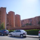 La plaga afecta diversos edificis del carrer Riu Brugent, on hi ha blocs de l’Agència de l’Habitatge.