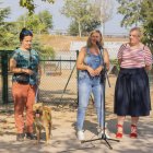 La consellera de Benestar Animal, Sandra Ramos, i la fundadora de Revolución Pata, Sheila Micó. Gerard Martí