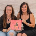 Mii Marchena i Maria José Carrión, il·lustradora i autora del conte.