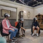 ‘Hysterya in Boothill’, la nova atracció de PortAventura, mescla els decorats físics amb efectes virtuals.