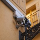 Fa cinc anys, alguns veïns van decidir col·locar càmeres en els balcons i les façanes dels seus edificis davant l’augment de la inseguretat.