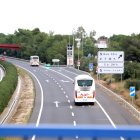 Dos únics busos circulant per l'AP-7 a l'Aldea aquest dilluns
